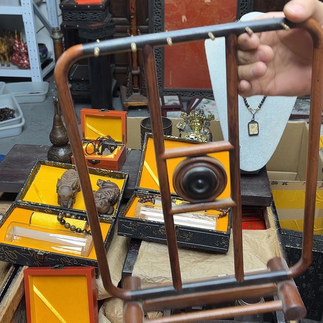 大叶紫檀（黑酸枝木类）