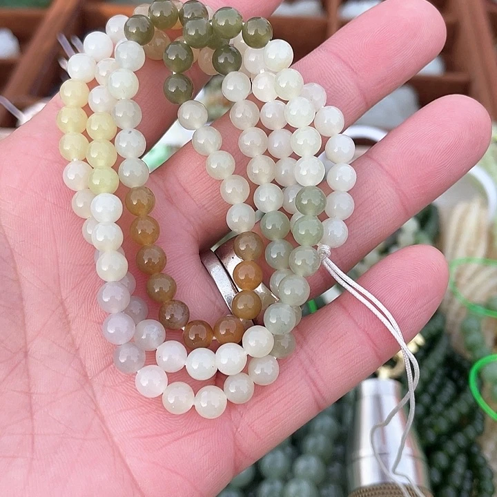 和田玉吊坠未镶嵌多宝6m108