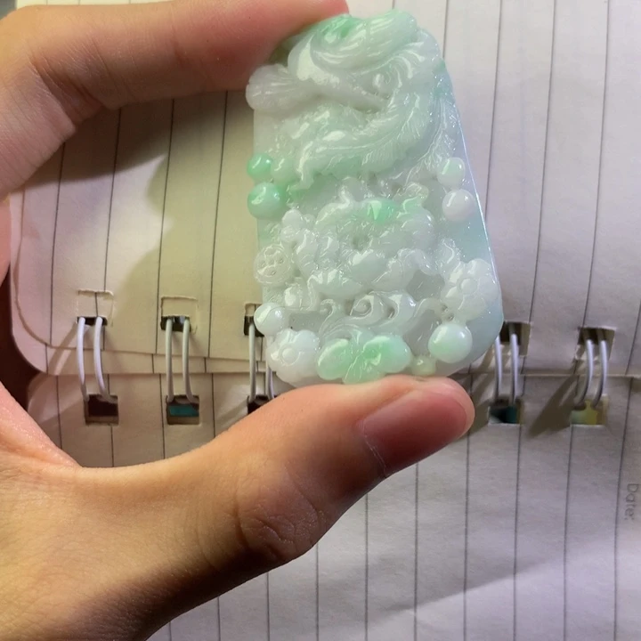 裸石翡翠翡翠吊坠