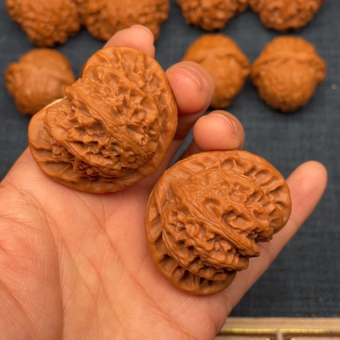 把件文玩核桃45全品桃心蜡皮宫灯