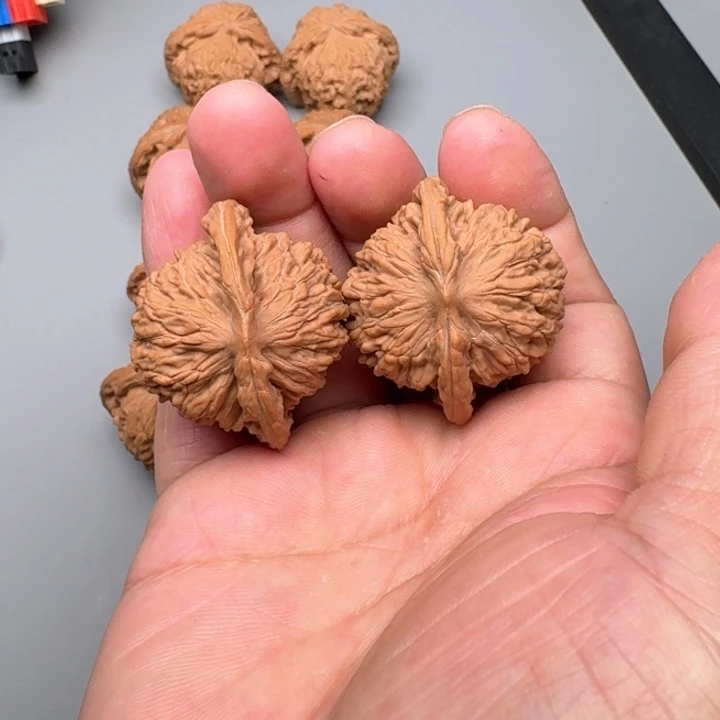 文玩核桃把件山地楼40+