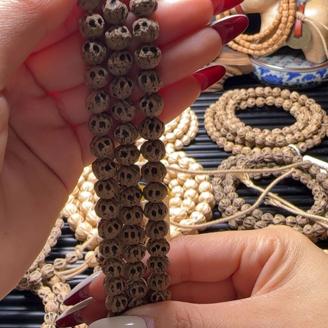 【闪购商品】吊坠柏香籽/百香籽红***笑