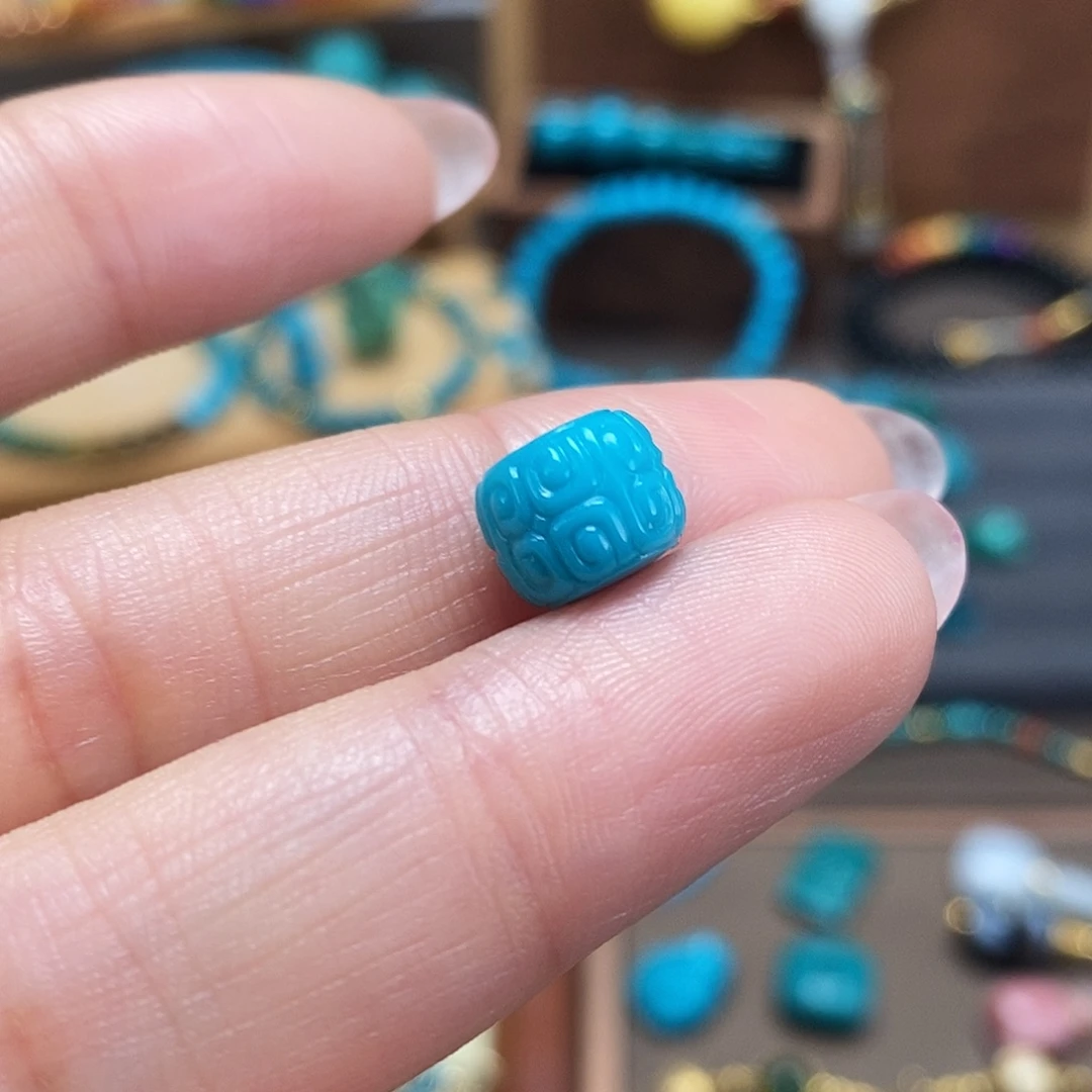 未镶嵌绿松石珠宝奇石