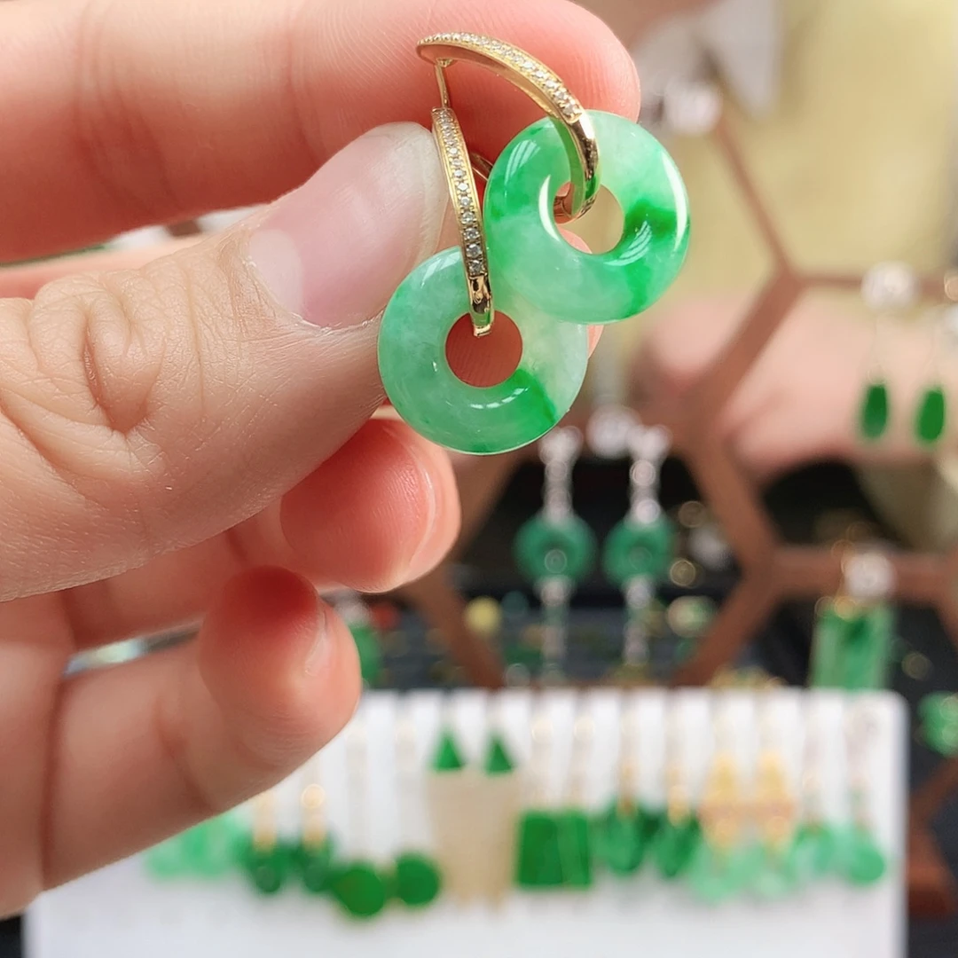 翡翠耳饰18K金镶嵌耳饰