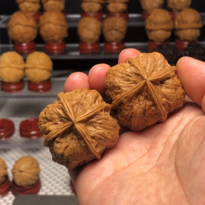 文玩核桃把件哎**！9战斧四棱