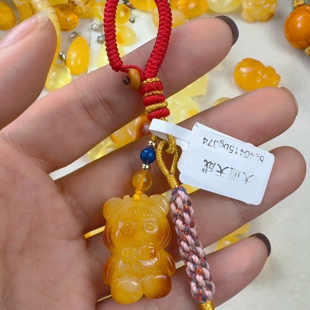 琥珀未镶嵌珠宝奇石全品 3.8g 小熊包挂