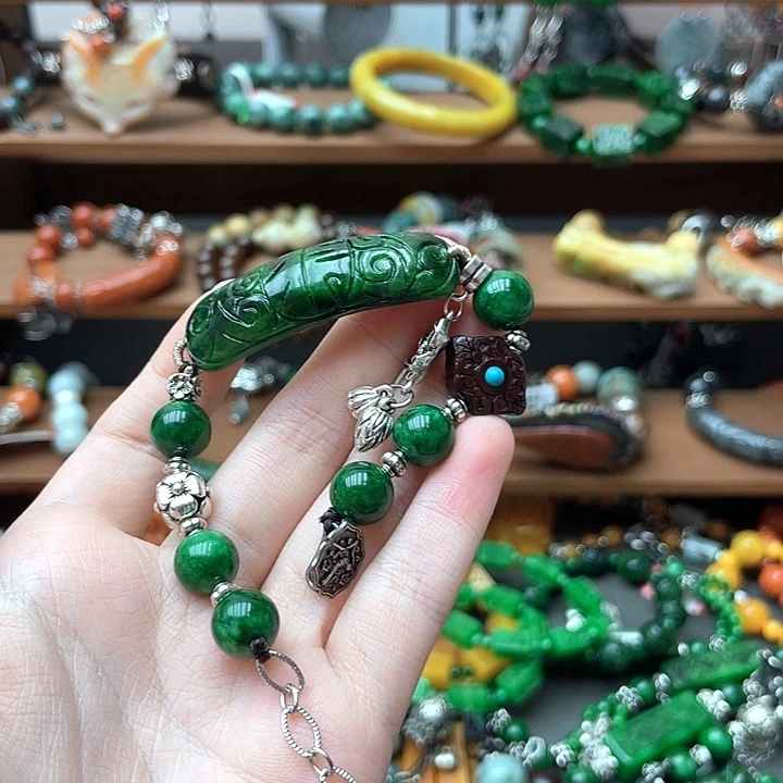 翡翠未镶嵌手链饰品