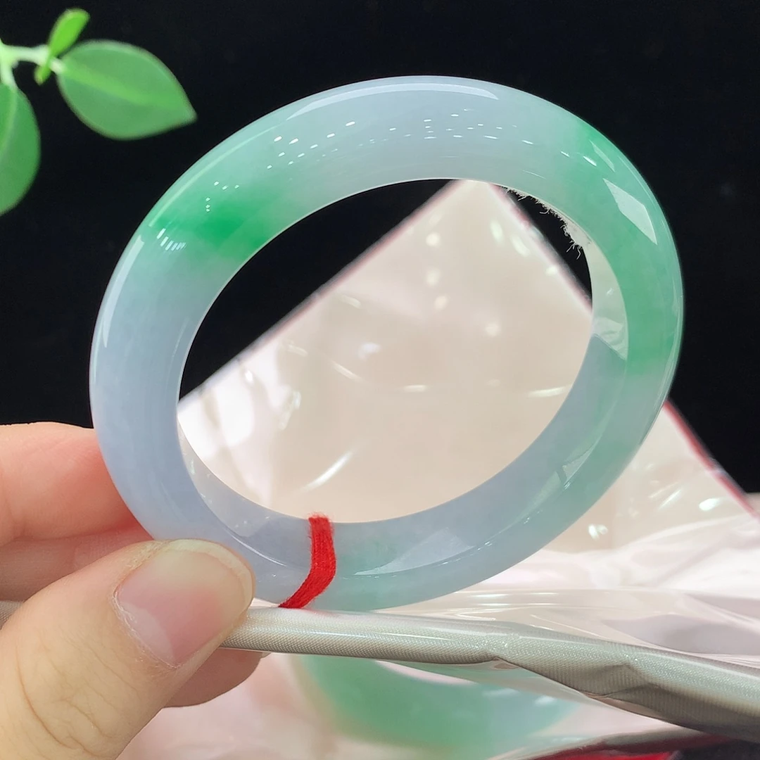 翡翠未镶嵌手镯0748