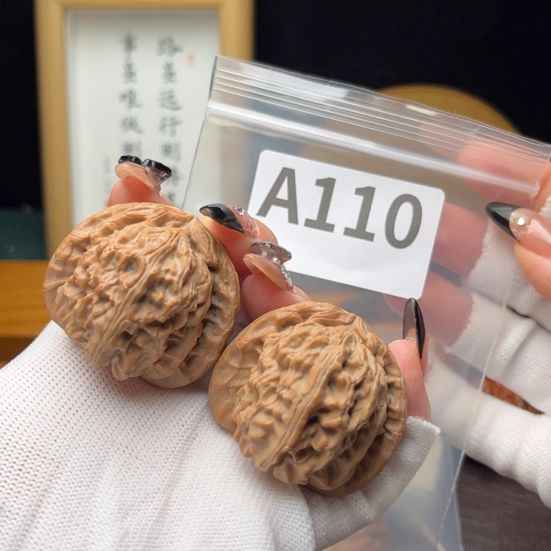 文玩核桃把件42白狮子a110