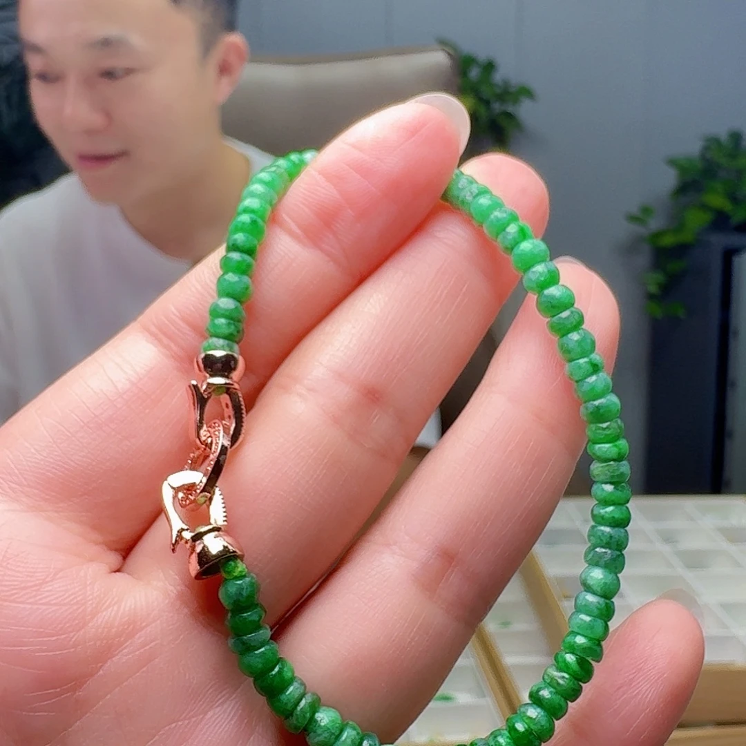 冬***恋翡翠未镶嵌手链天然