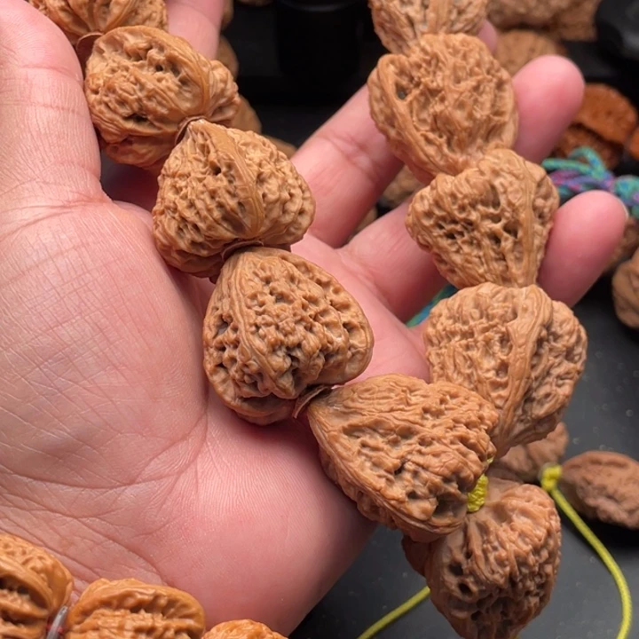 文玩核桃吊坠罗*3南疆石