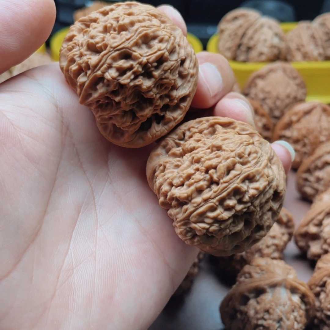 文玩核桃吊坠南疆石