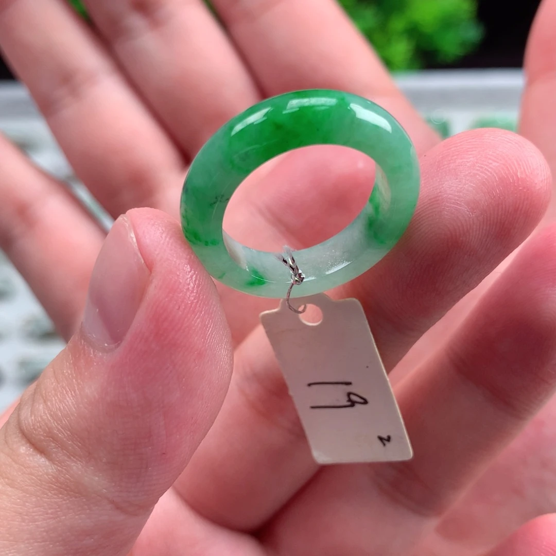 未镶嵌戒指翡翠天然