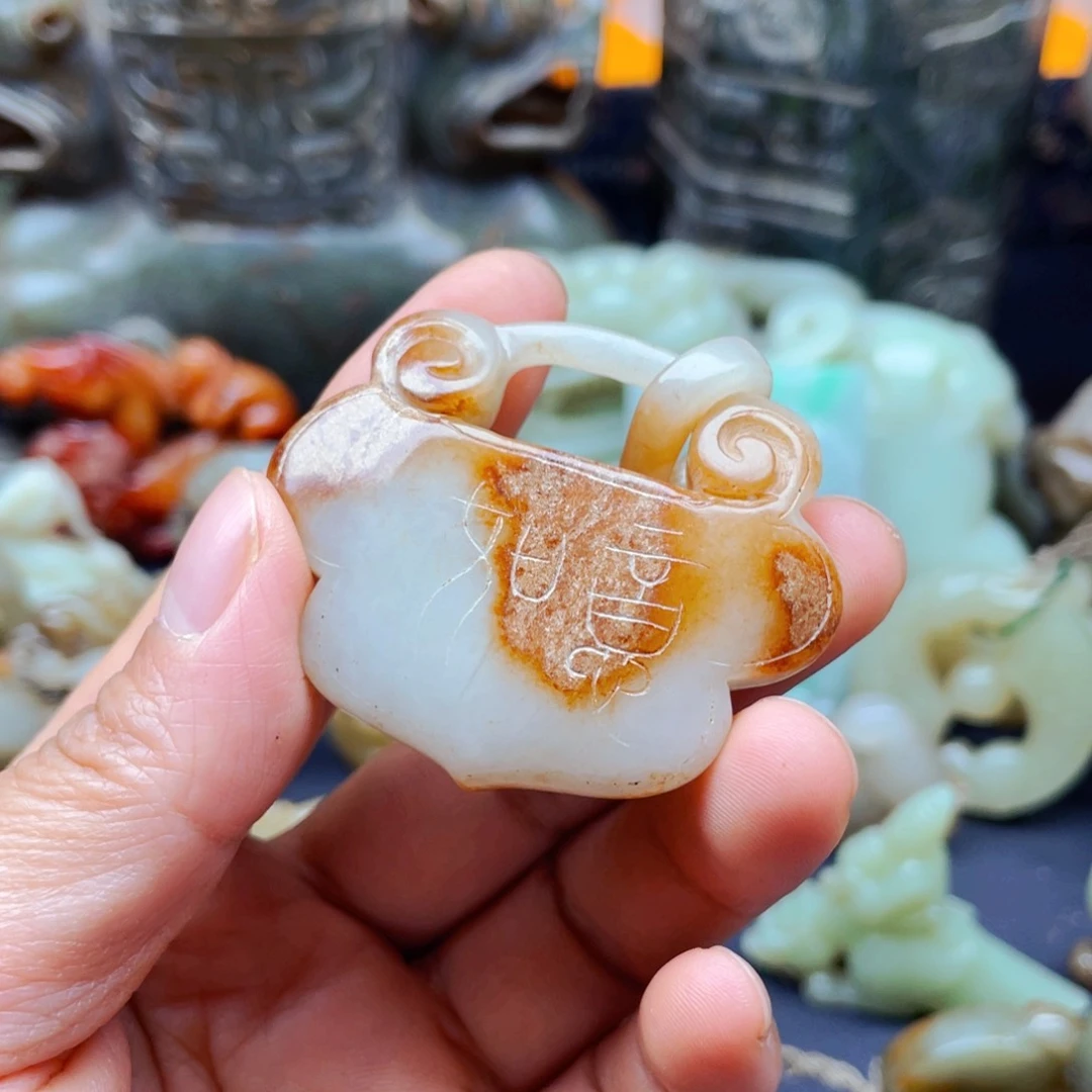 白玉菩提吊坠摆件