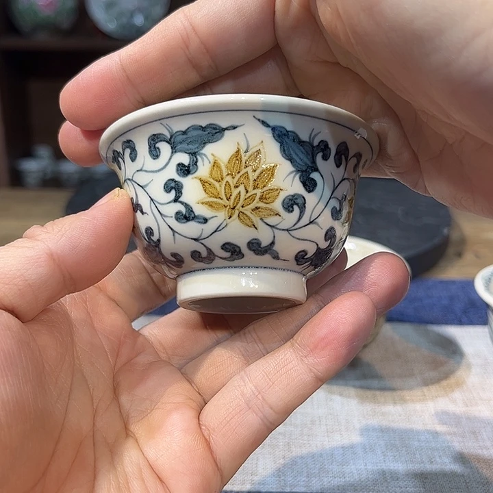 瓷壶承秞里金杯子