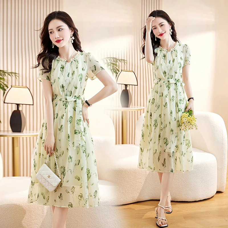 法式碎花气质连衣裙女2025夏季新款高级感收腰系带显瘦中长款裙子
