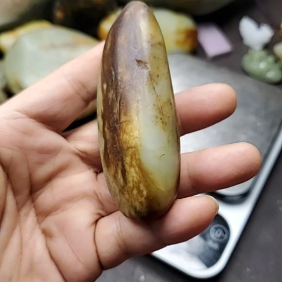 和田玉（糖玉）未镶嵌挂件