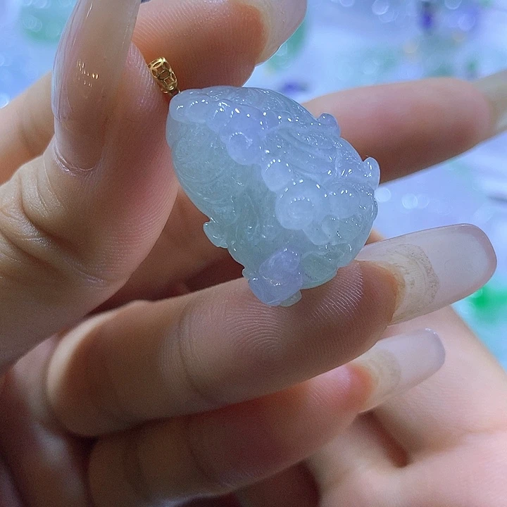翡翠18K金镶嵌颈饰天然翡翠A货吊坠