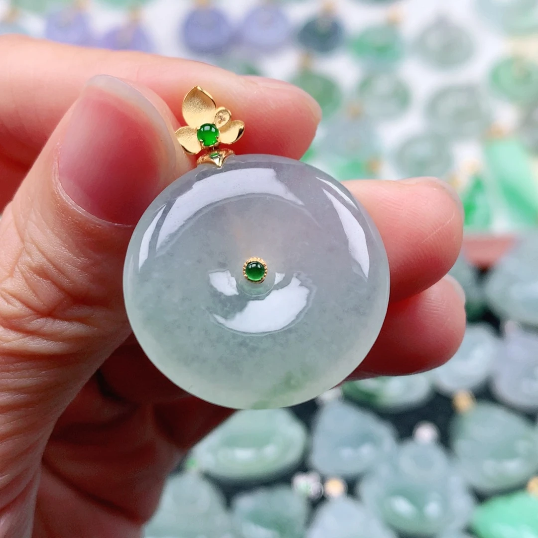 翡翠吊坠(不含链)18K金镶嵌