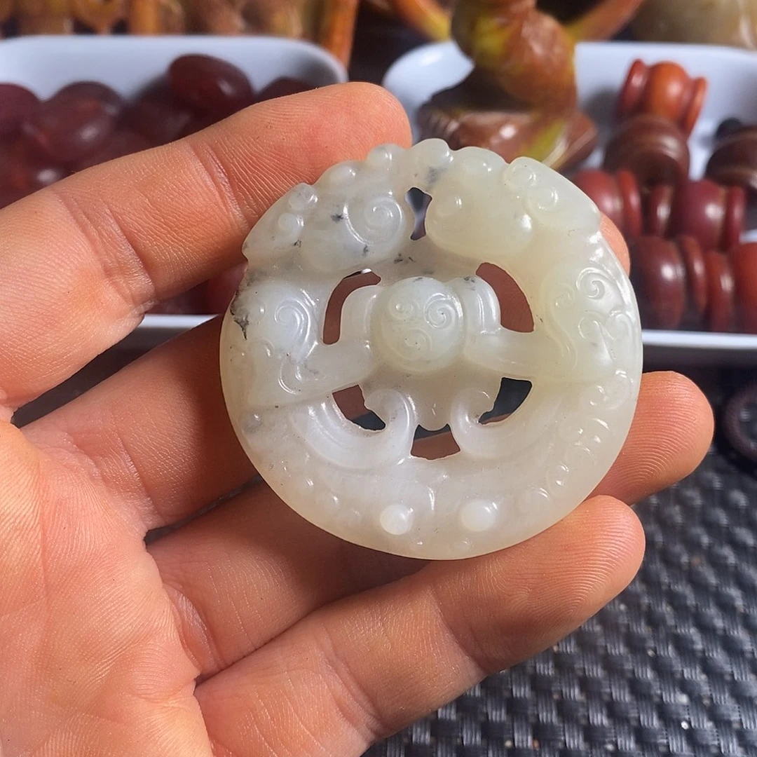 岫玉未镶嵌珠宝奇石