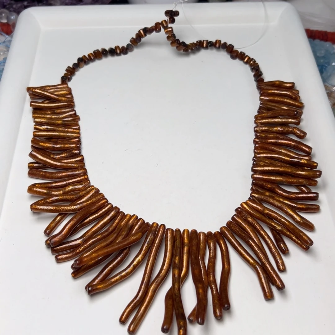 玛瑙/玉髓合金珠宝半成品Y346。金柳柳随形一条