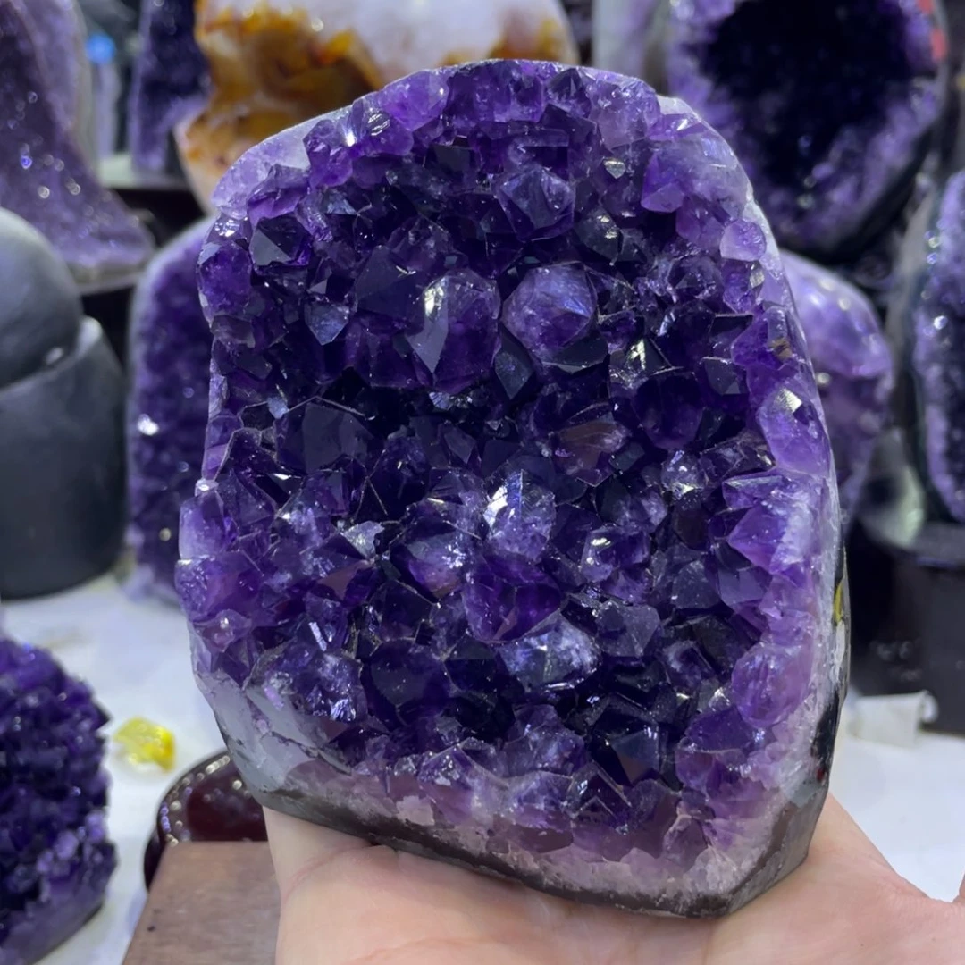 未镶嵌珠宝半成品水晶