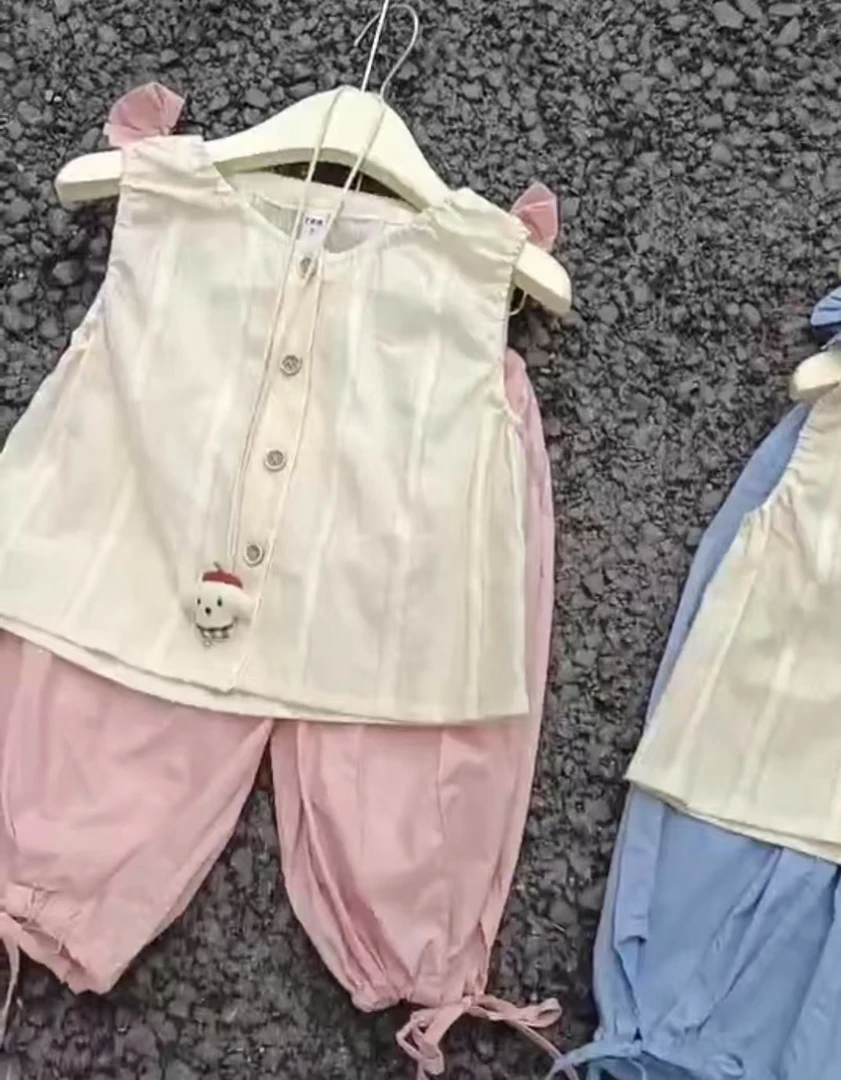 2525套装夏季新款儿童时髦洋气宝宝无袖薄款背心蝴蝶结两件套