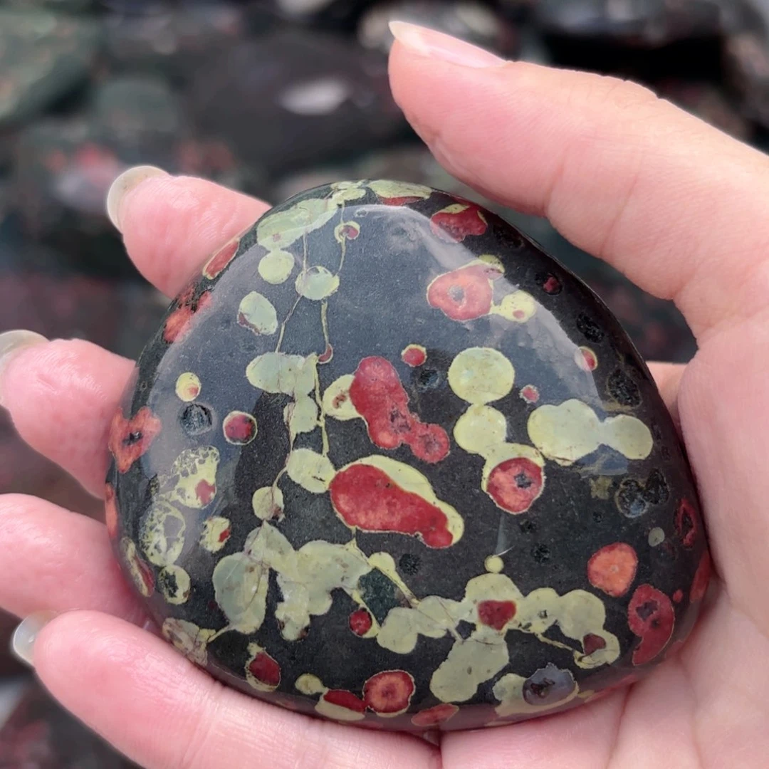 清**爱康能美玉瓷安山玉