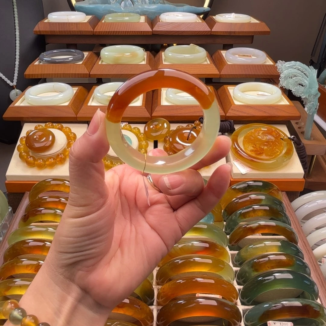 蛇纹石玉未镶嵌手镯52