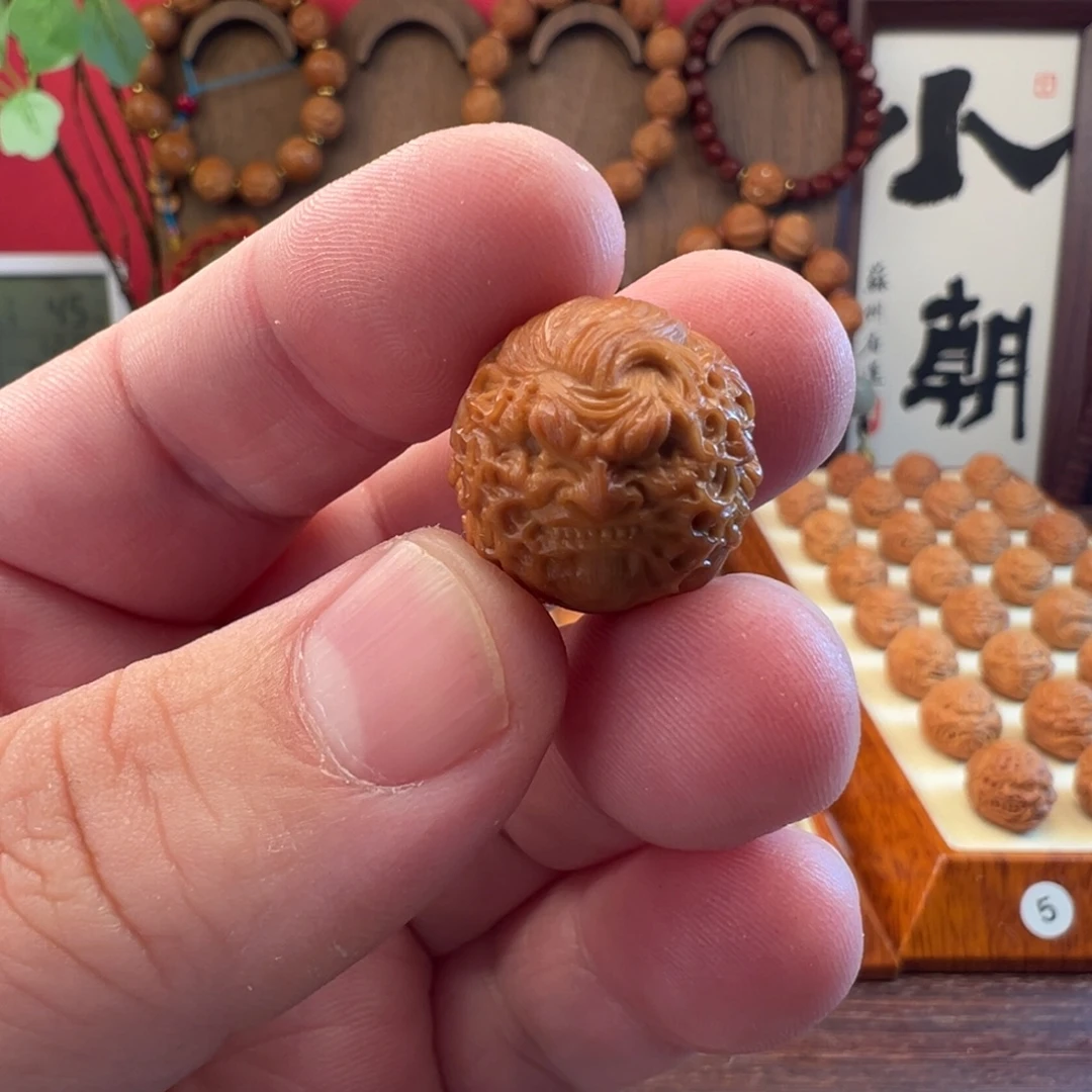 核桃吊坠1.92三重身份，上色款