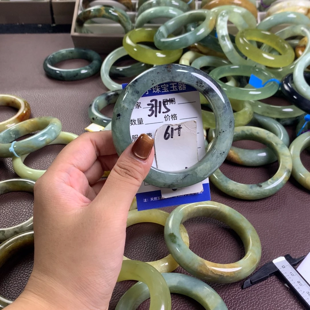 未镶嵌蛇纹石玉手镯3715