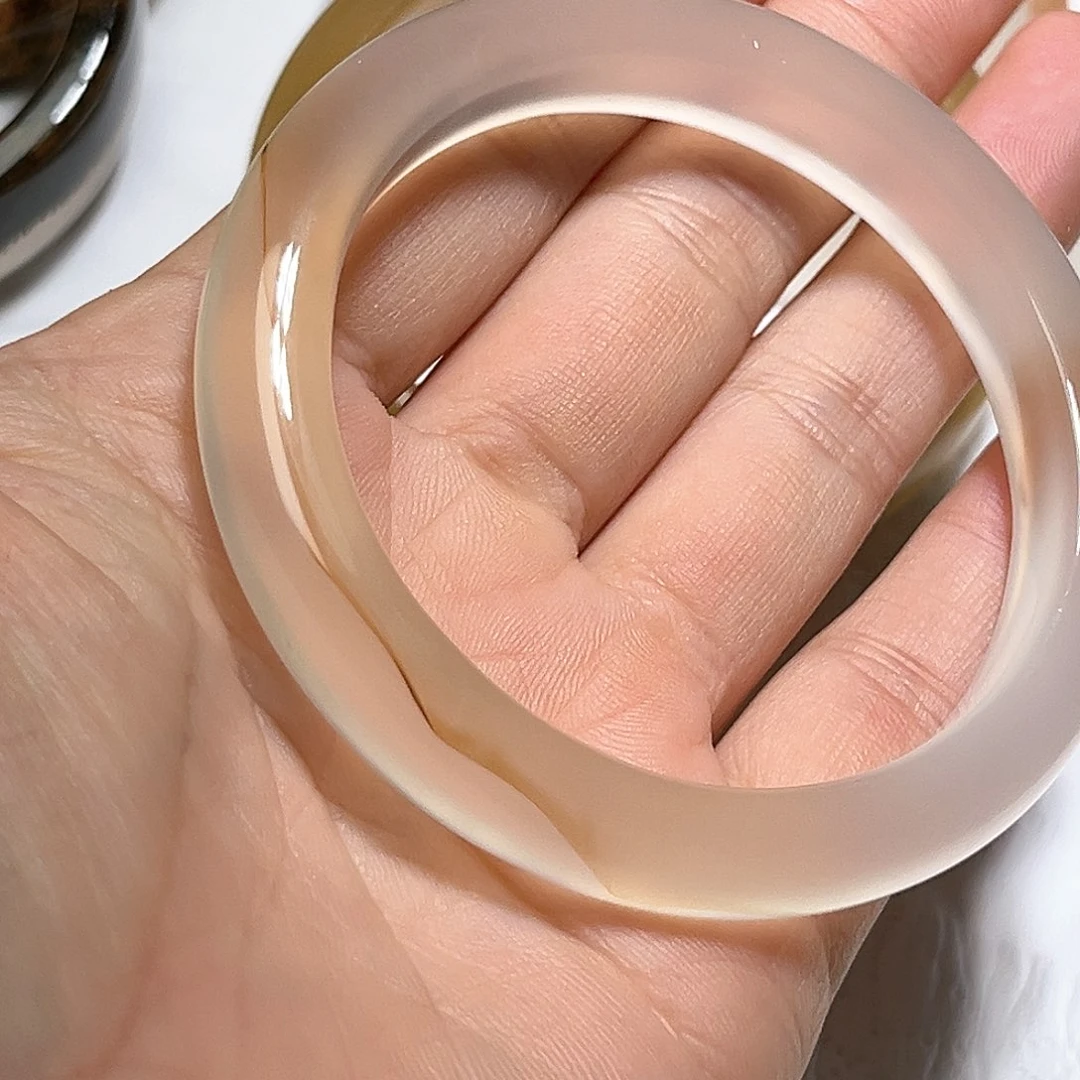 玛瑙/玉髓颈饰合金鹰**扬