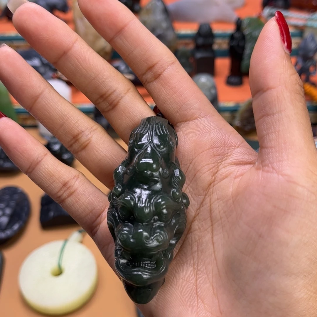 未镶嵌和田玉挂件