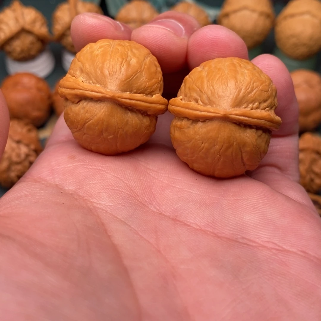 文玩核桃把件金佛