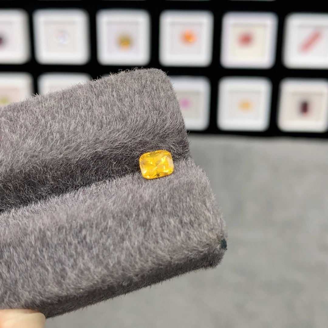 蓝宝石裸石4.5*5.5mm