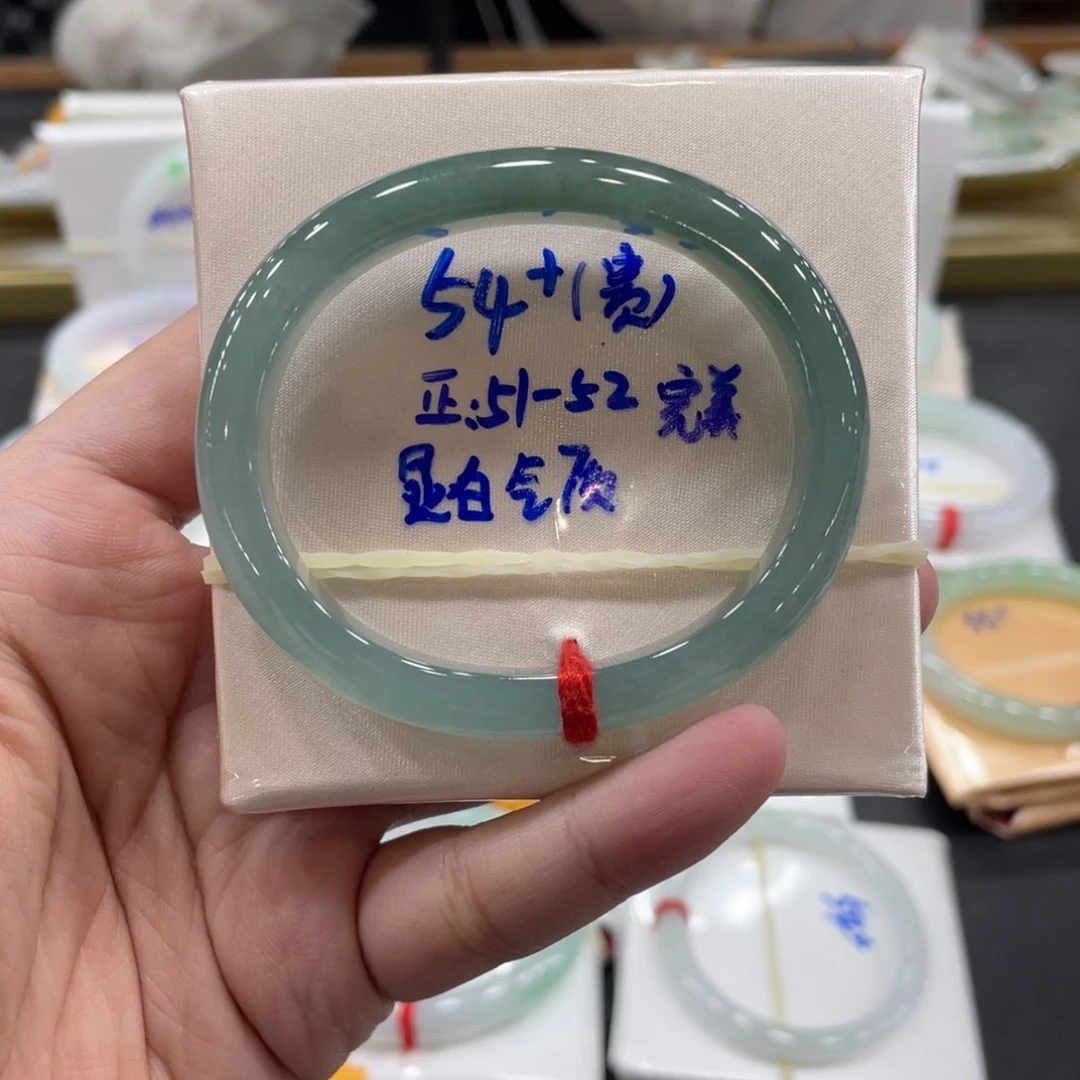 翡翠手镯未镶嵌风*翡翠手镯