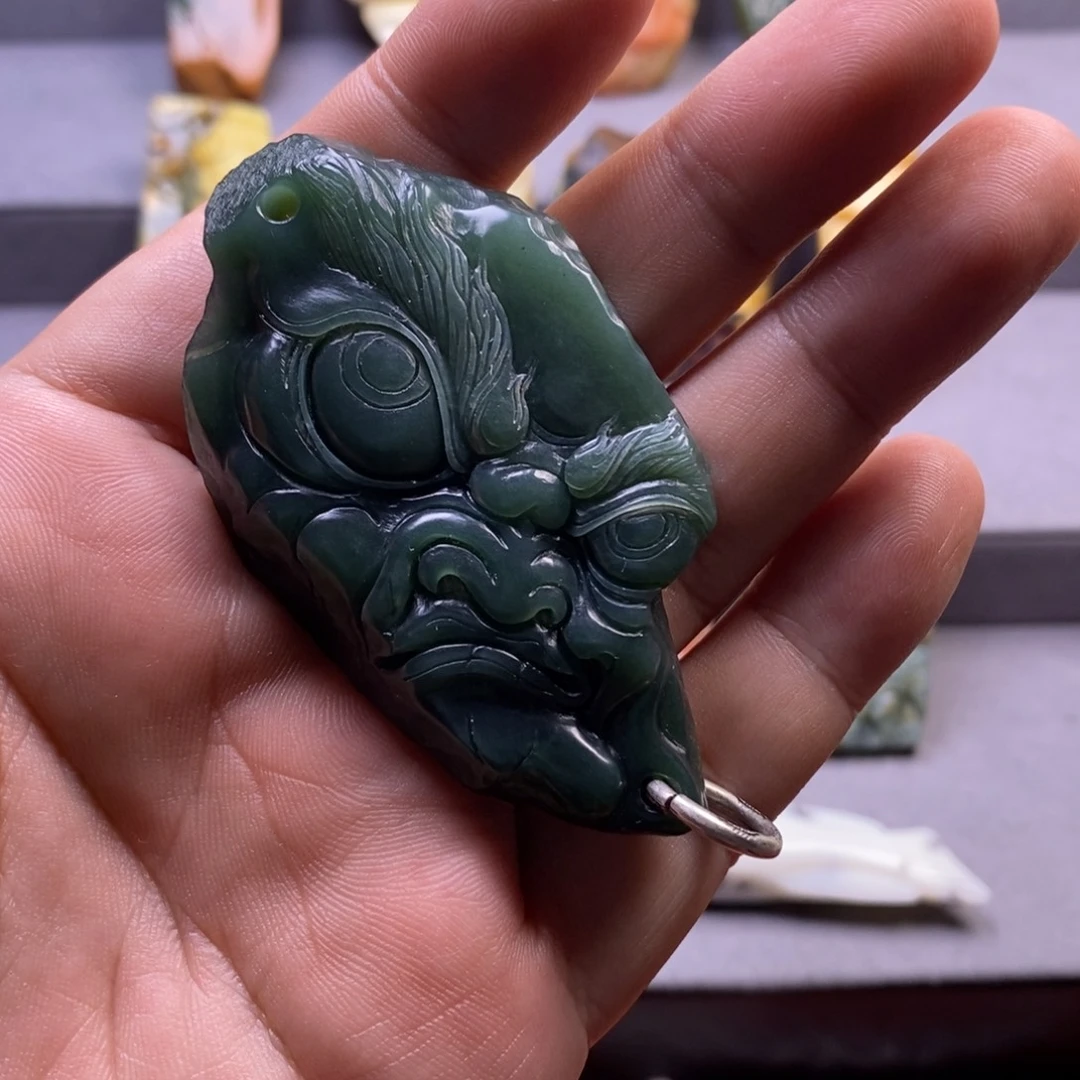 随***%未镶嵌岫玉颈饰挂件