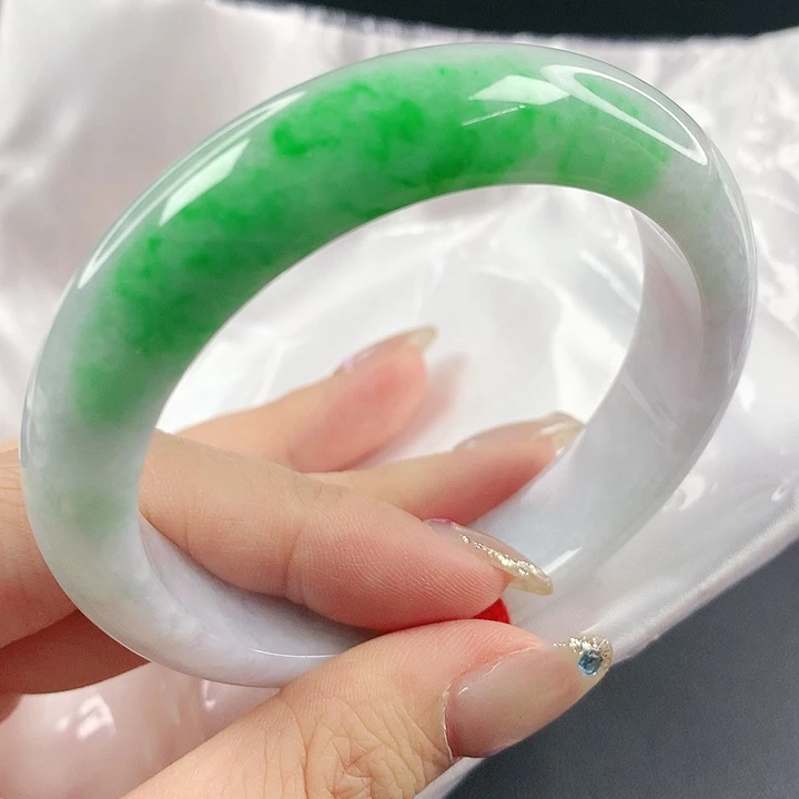 未镶嵌手镯翡翠，106