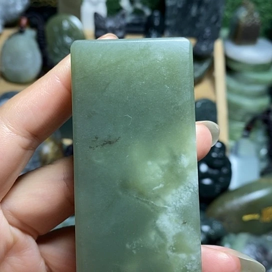 未镶嵌和田玉（糖玉）珠宝半成品