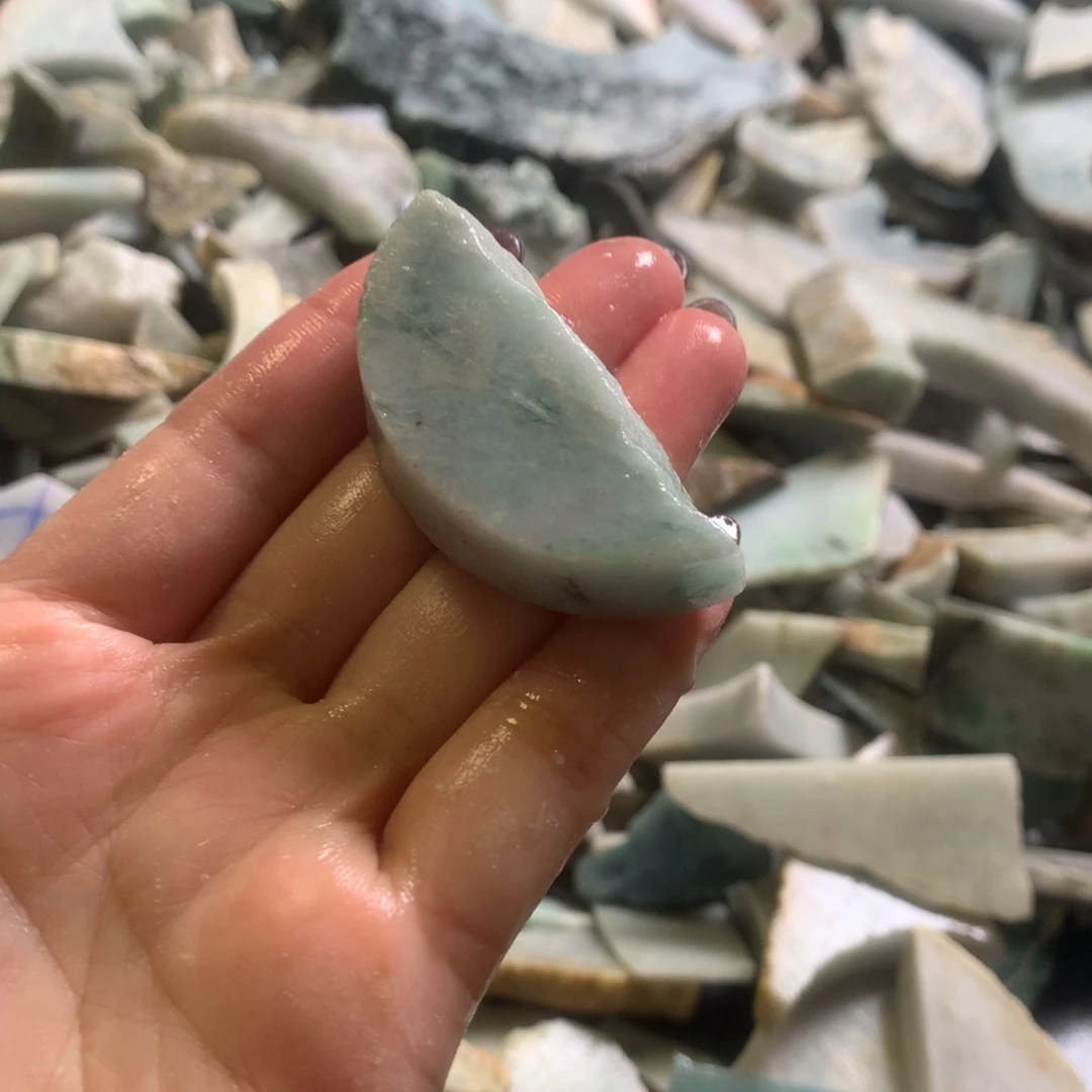 翡翠颈饰未镶嵌缅甸翡翠