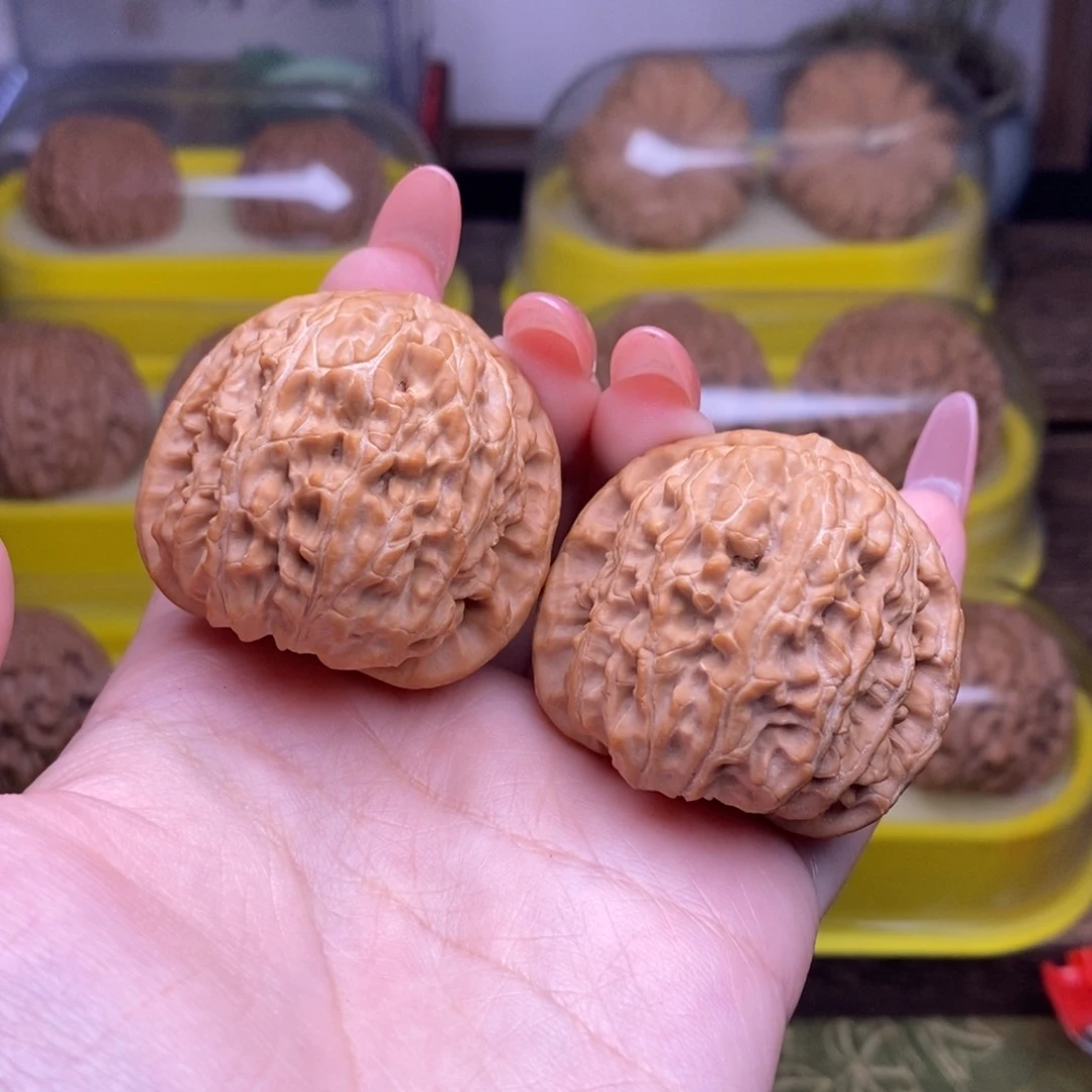 文玩核桃吊坠旺**头全品39尺三角白狮子头2019
