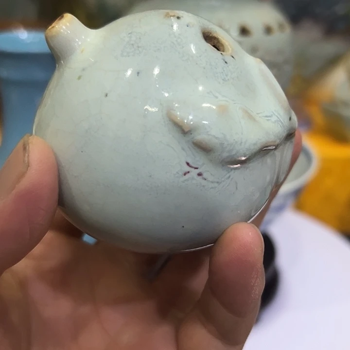 瓷片摆件等各种工具进行