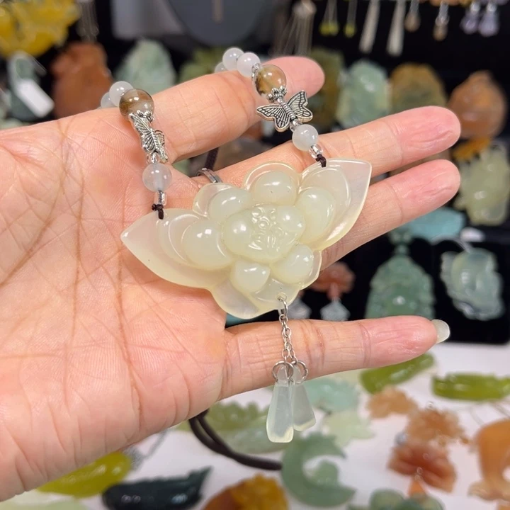 蛇纹石玉未镶嵌吊坠(赠链)