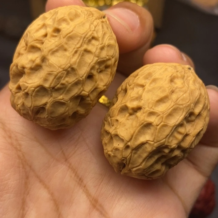 文玩核桃把件34尺穿山甲