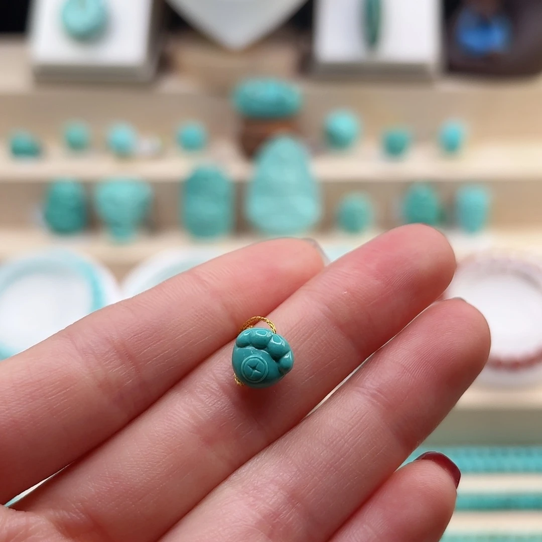 绿松石配饰未镶嵌