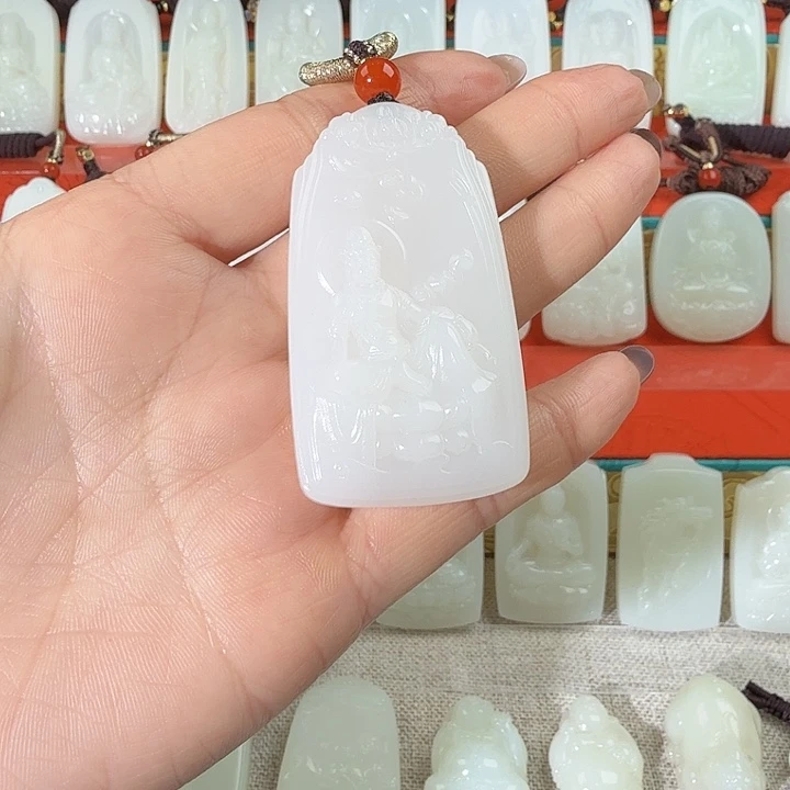 和田玉（糖玉）未镶嵌颈饰