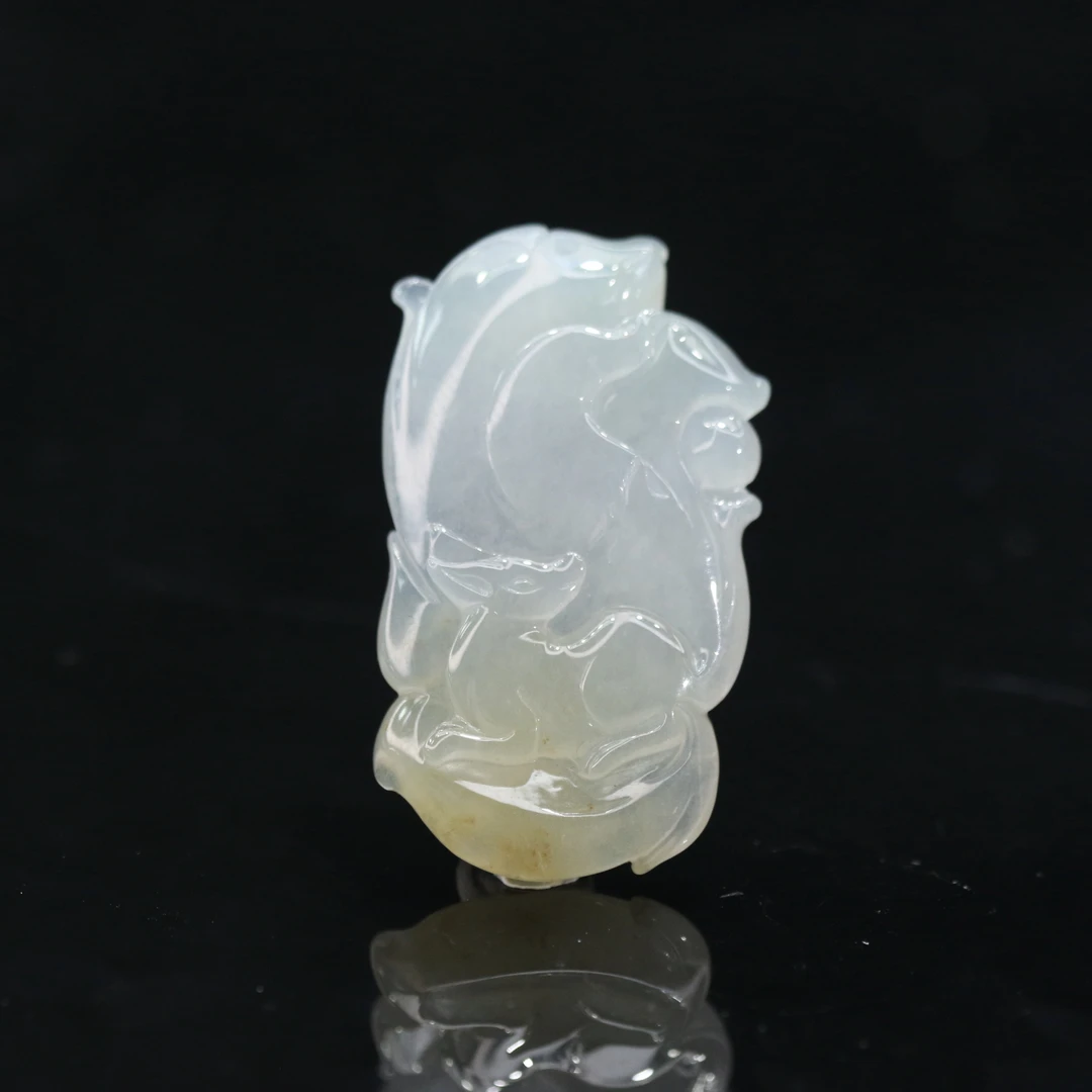 25天然缅甸翡翠A货九尾狐/000850/上海嘉禾拍卖