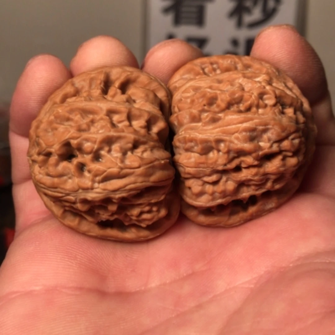 【闪购商品】文玩核桃把件风***、三角白40
