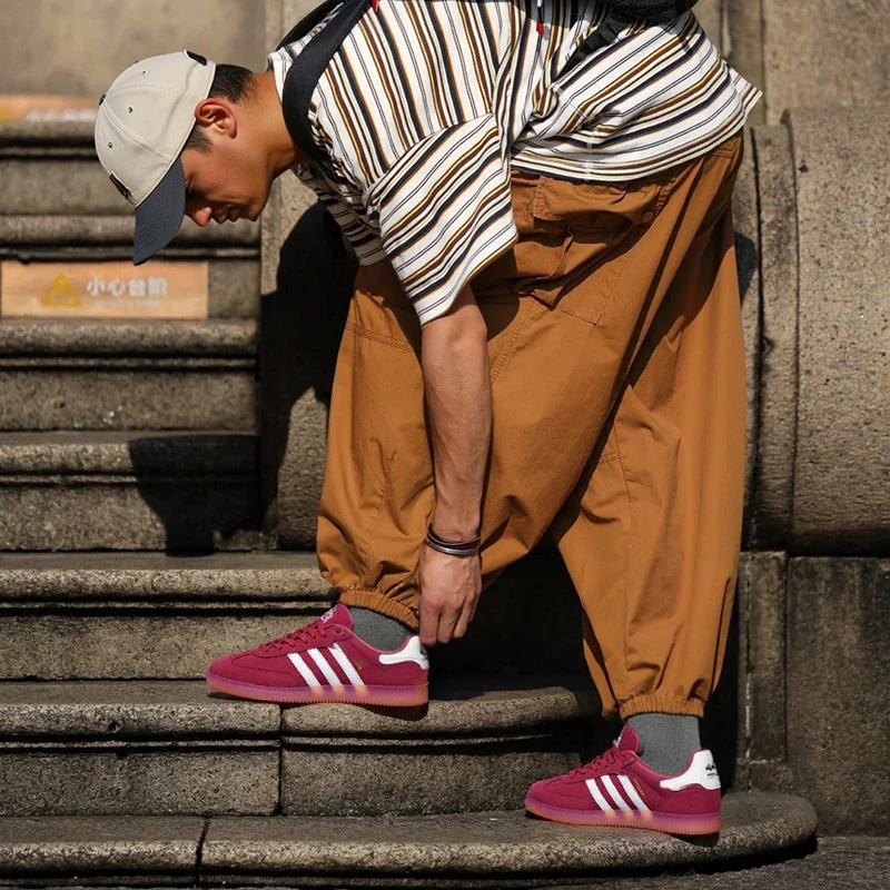 春夏情侣户外宽松百搭复古透气潮流跑步健身轻便休闲鞋夏季运动鞋