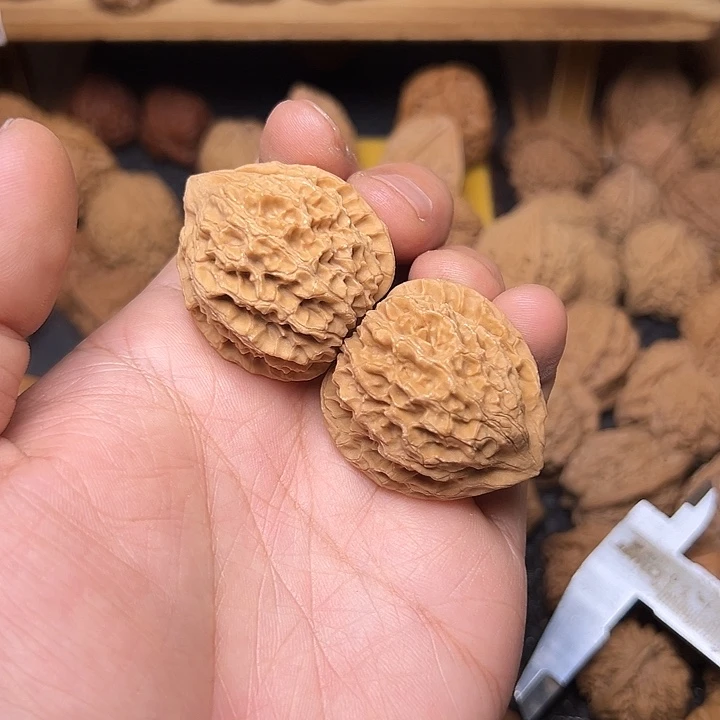 吊坠文玩核桃天罡星